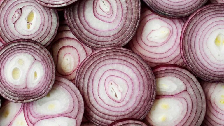 Onion Benefits in Herpes Treatment