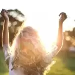 Can sun exposure worsen herpes sores